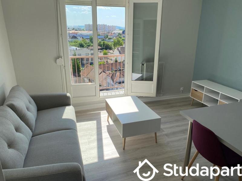 Chambre - 12 m² - 1 pièce