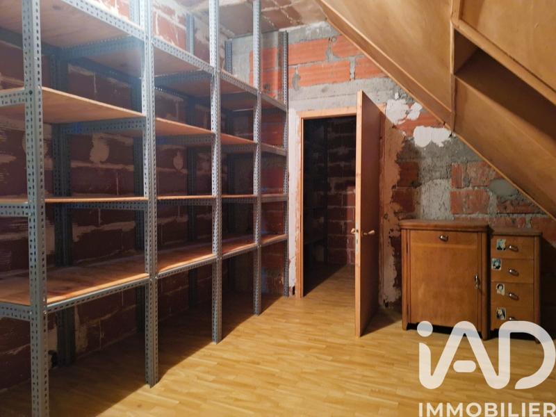 Maison - 225 m² - 7 pièces