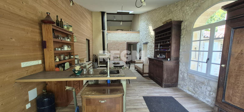 Maison - 160 m² - 6 pièces