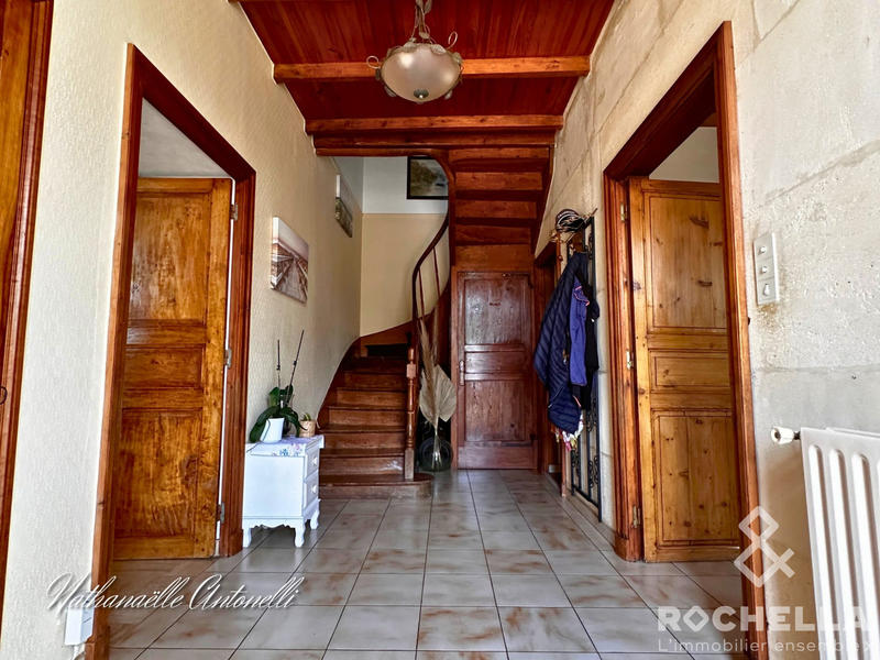 Maison ancienne - 201 m² - 6 pièces