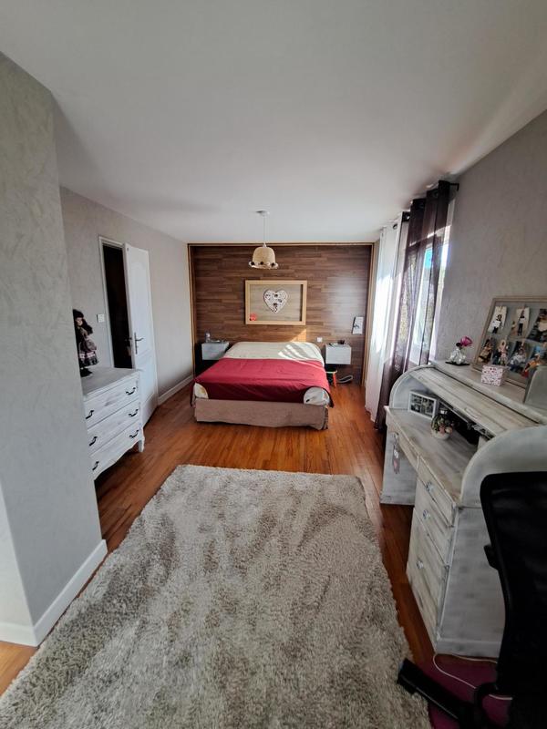 Maison - 171 m² - 7 pièces