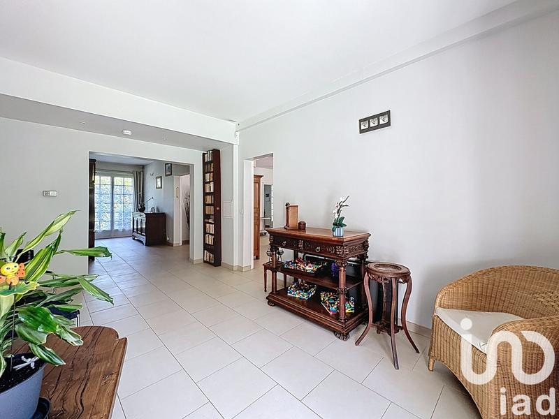 Maison - 270 m² - 9 pièces