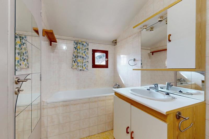 Immeuble - 87 m² - 5 pièces