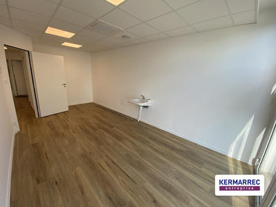 Bureau - 63 m²