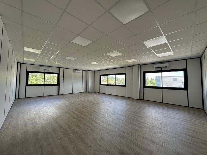 Bureau - 277 m²