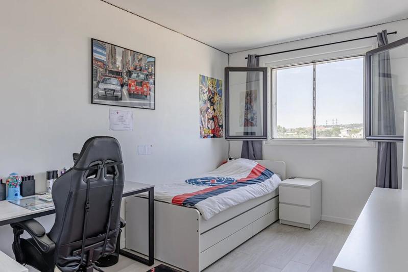 Appartement - 110 m² - 6 pièces