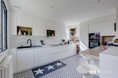 Maison - 196 m² - 5 pièces