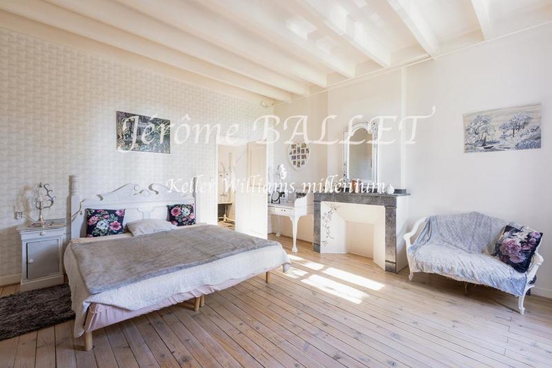 Maison de maîtres - 450 m² - 12 pièces