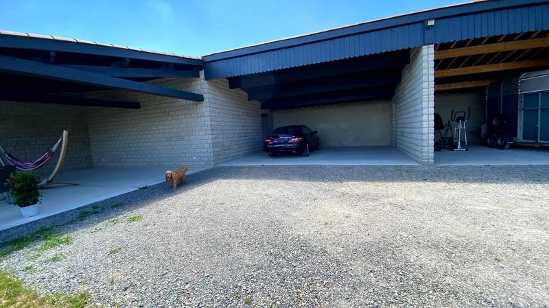 Propriété - 350 m² - 9 pièces