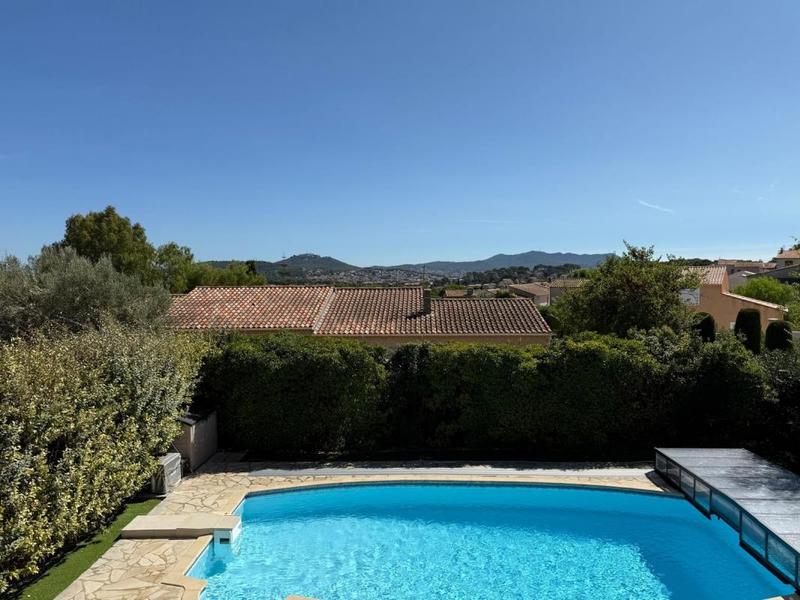 Villa - 112 m² - 5 pièces