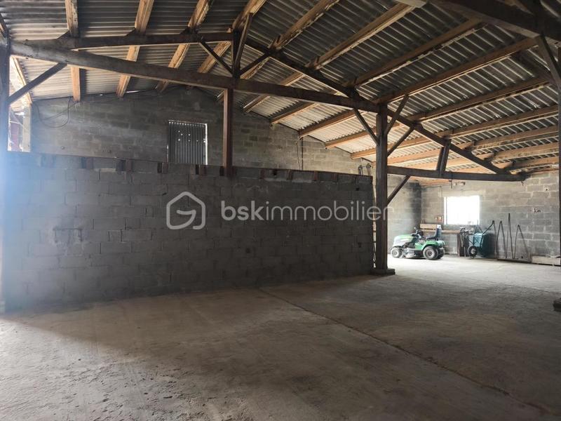 Maison - 315 m² - 3 pièces