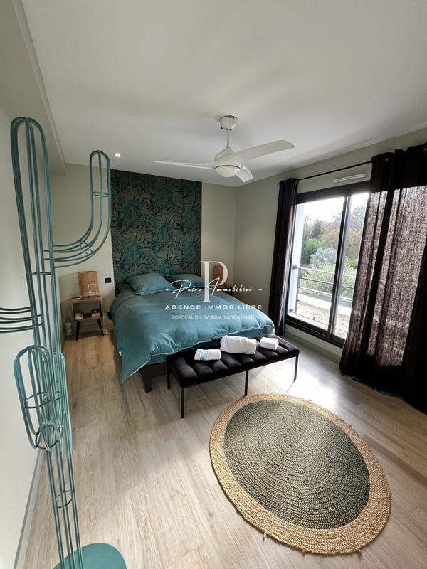 Maison contemporaine - 250 m² - 6 pièces