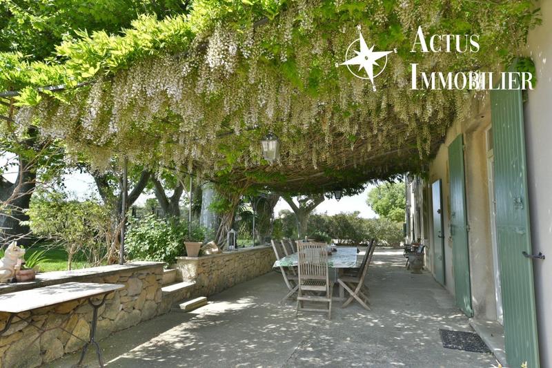 Maison - 450 m² - 12 pièces