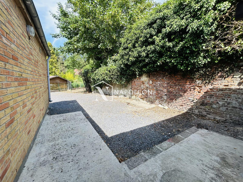 Local d'activités - 74 m²