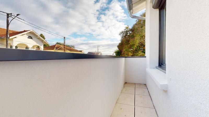 Maison - 162 m² - 10 pièces