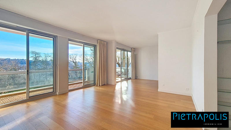 Appartement - 132 m² - 5 pièces