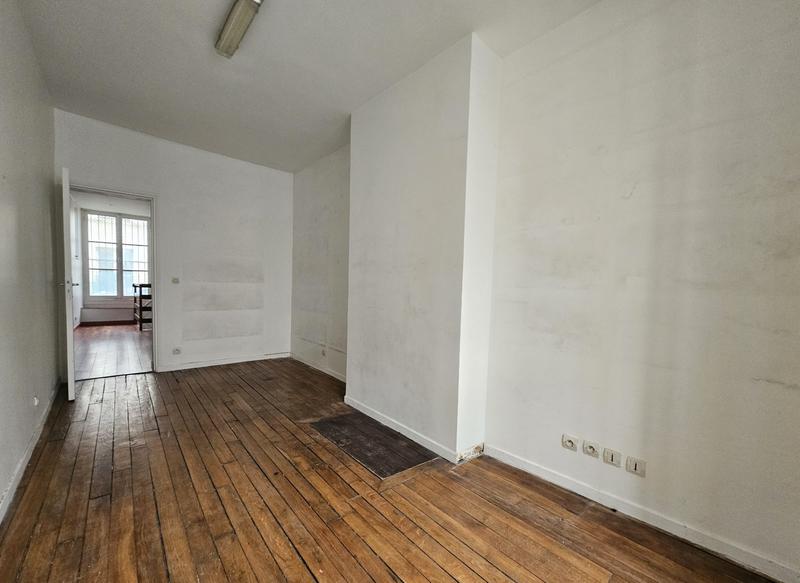 Magasins - 98 m² - 2 pièces