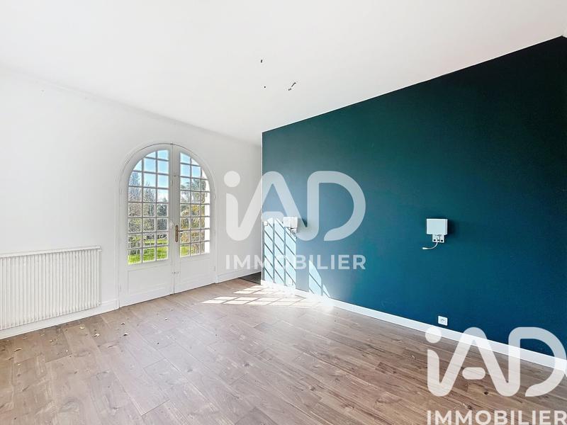 Maison - 305 m² - 8 pièces