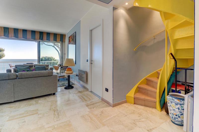 Appartement - 90 m² - 3 pièces