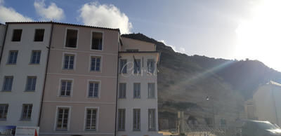 Appartement - 79 m² - 3 pièces