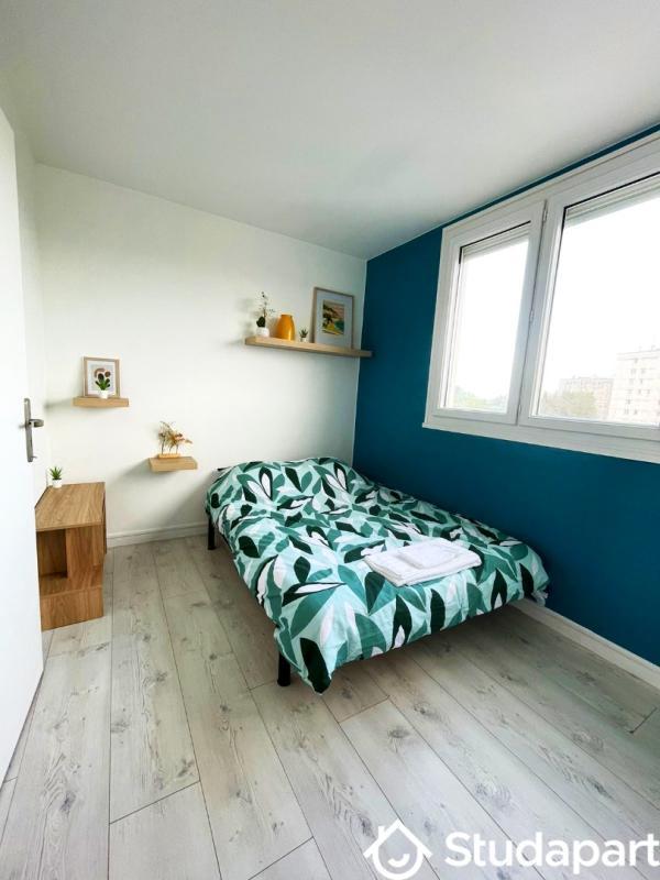 Chambre - 10 m² - 1 pièce
