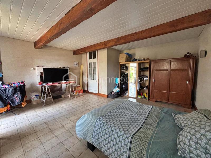 Maison - 233 m² - 8 pièces