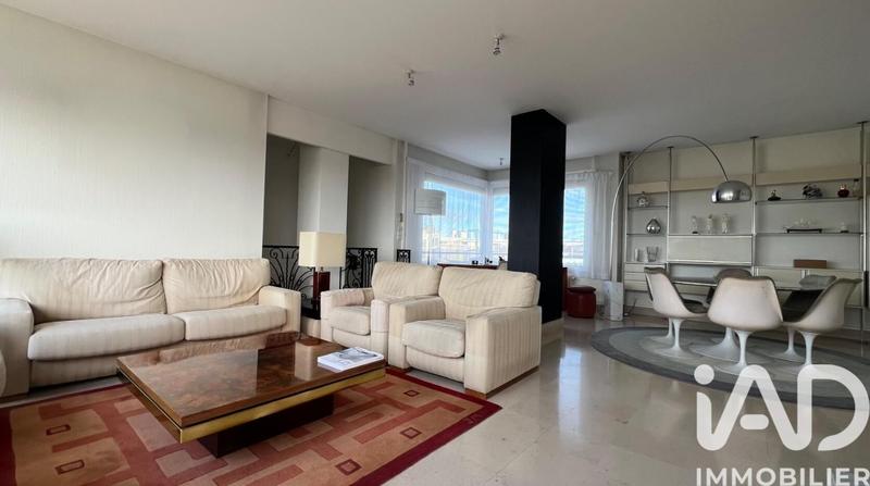 Appartement - 147 m² - 6 pièces