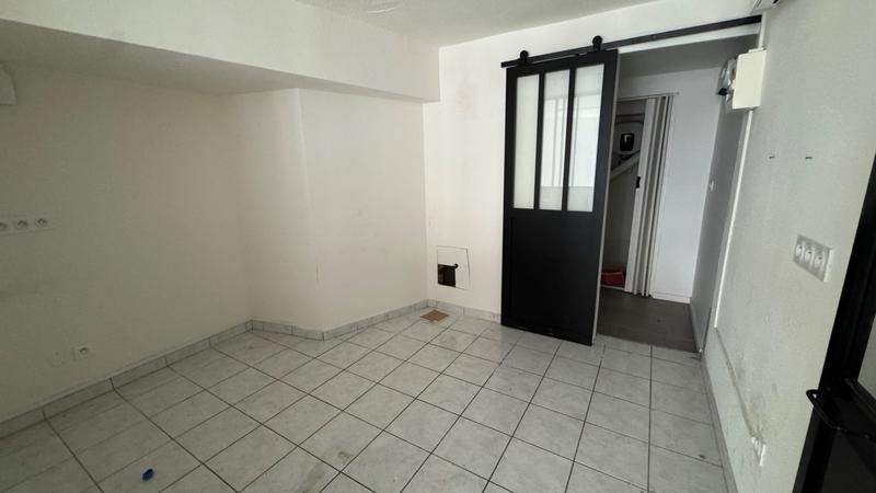 Local commercial - 25 m² - 2 pièces