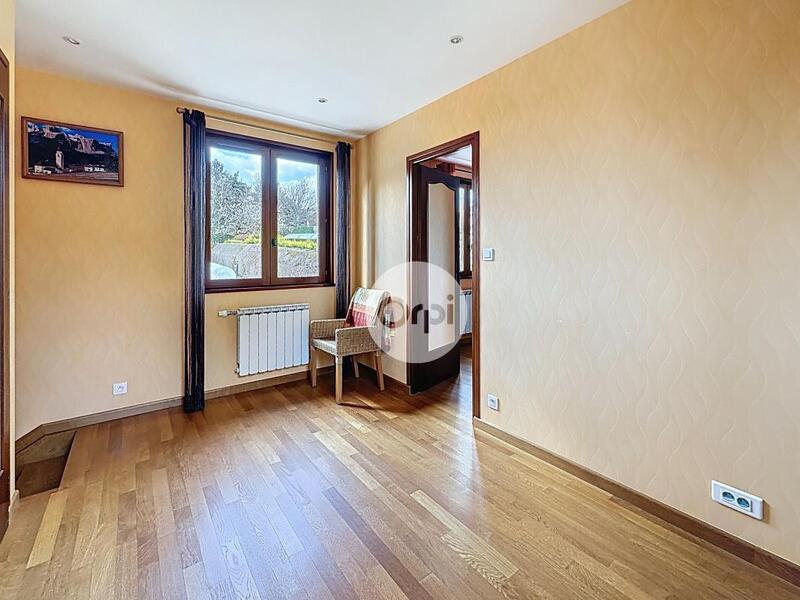 Maison - 151 m² - 5 pièces