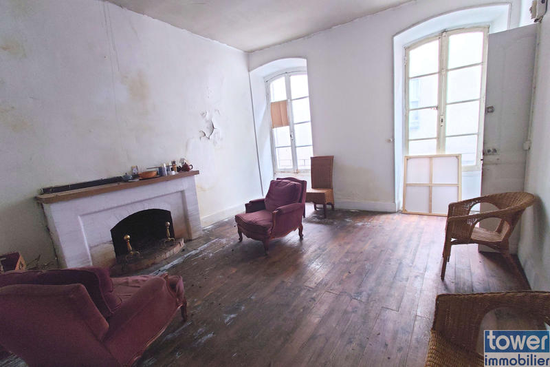 Maison - 380 m² - 14 pièces