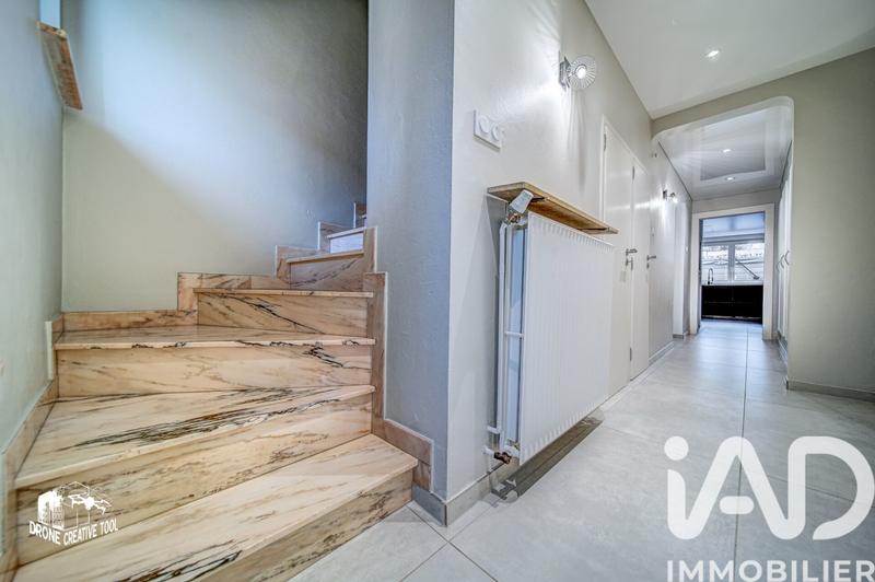 Maison - 158 m² - 6 pièces