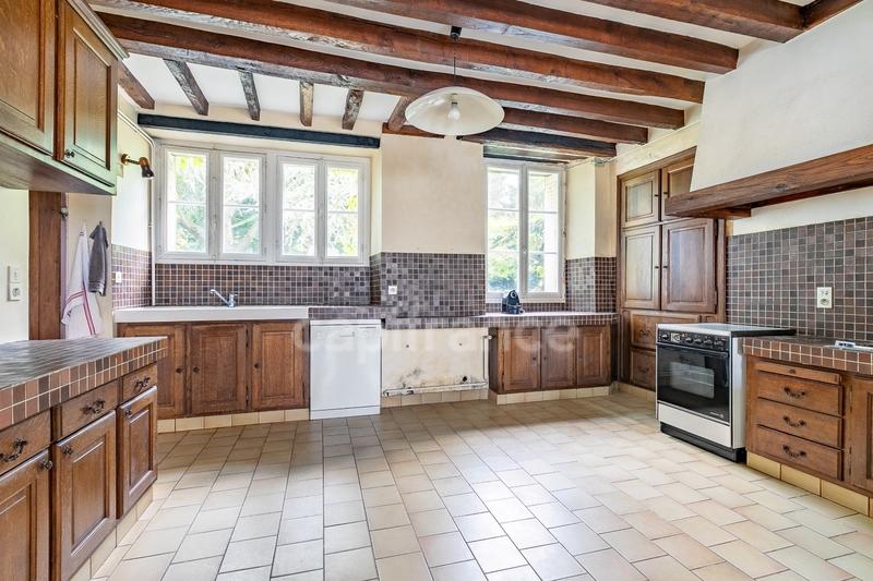 Corps de ferme - 250 m² - 12 pièces