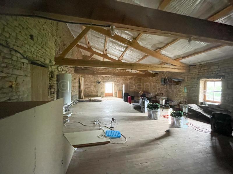 Maison en pierre - 143 m² - 6 pièces