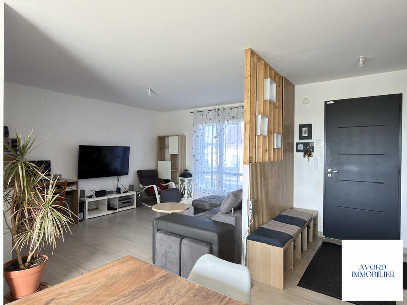 Maison - 96 m² - 4 pièces