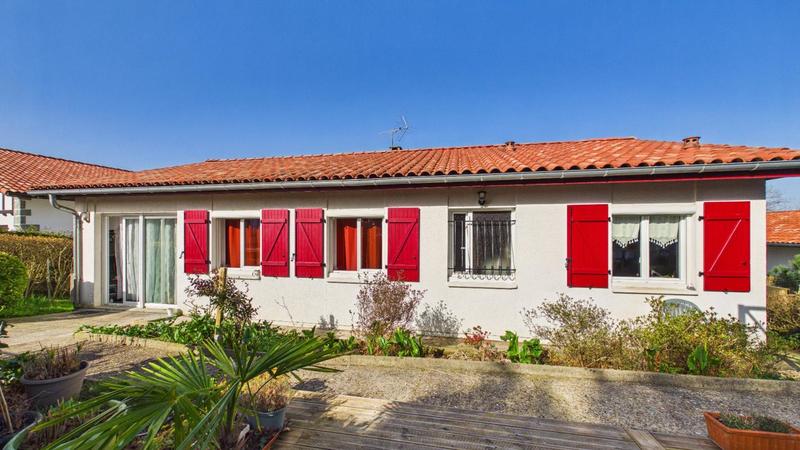 Maison - 105 m² - 4 pièces