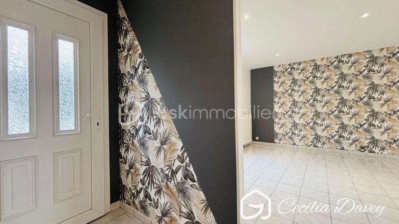 Maison - 95 m² - 5 pièces