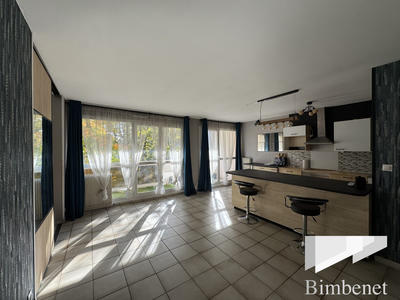 Appartement - 95 m² - 4 pièces