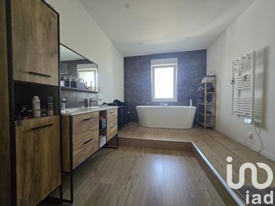 Maison - 359 m² - 8 pièces