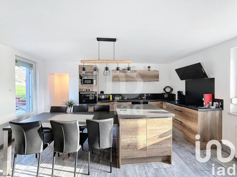 Maison - 107 m² - 4 pièces