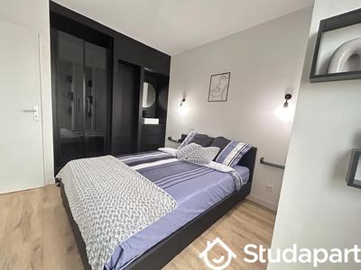 Chambre - 13 m² - 1 pièce