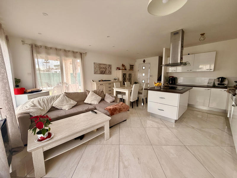 Maison - 110 m² - 4 pièces