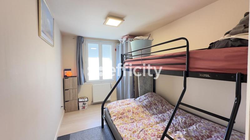 Maison - 205 m² - 8 pièces