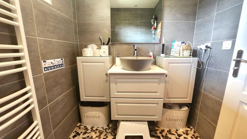 Maison - 220 m² - 5 pièces