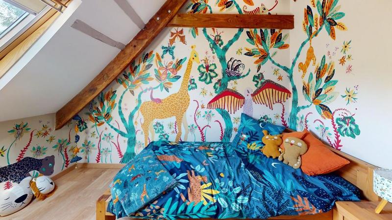 Propriété - 240 m² - 8 pièces