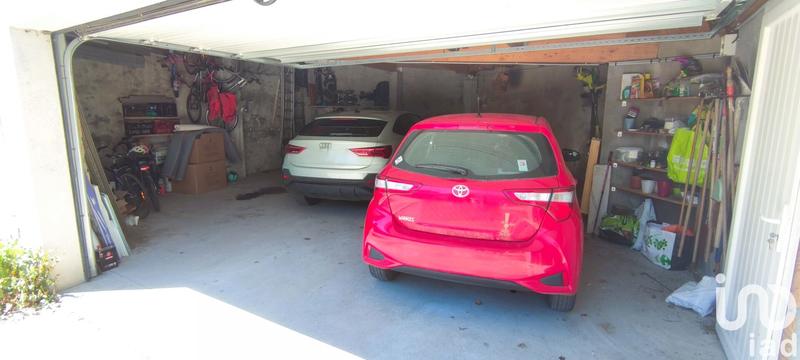 Maison - 270 m² - 9 pièces