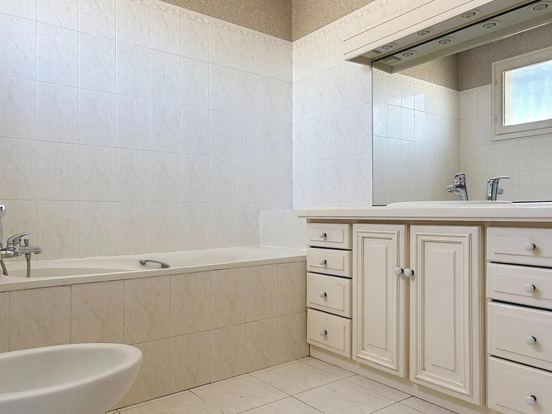 Maison - 189 m² - 7 pièces