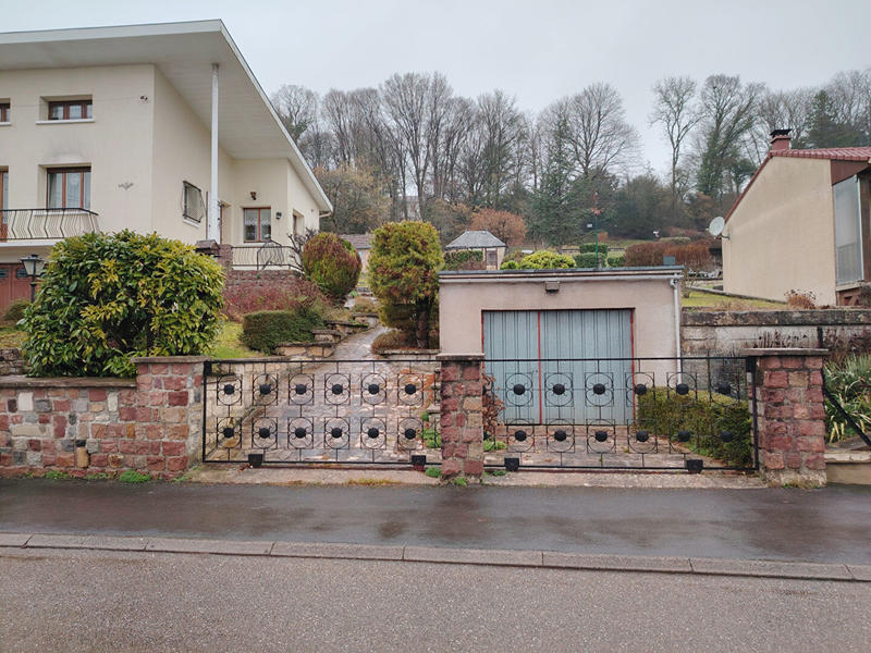 Maison - 93 m² - 6 pièces