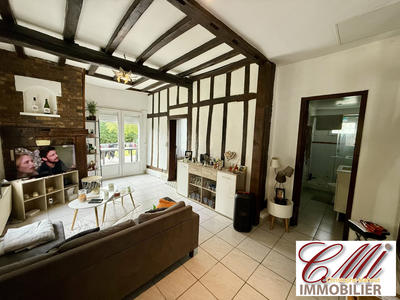 Maison - 101 m² - 8 pièces