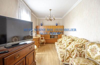 Appartement - 90 m² - 5 pièces