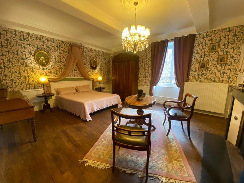 Maison - 552 m² - 17 pièces